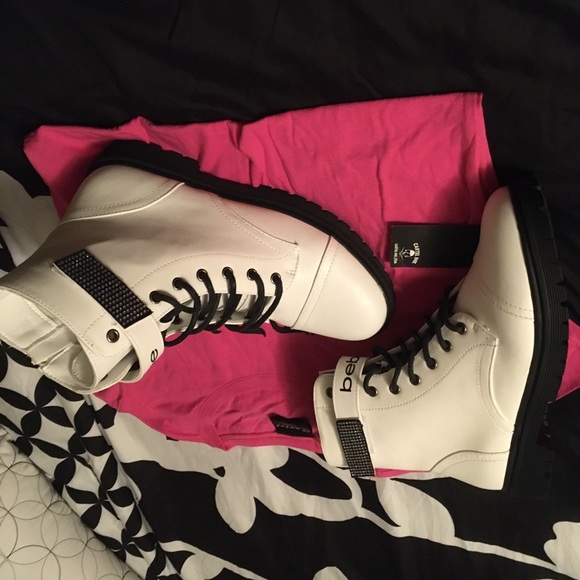 NEW BEBE COMBAT BOOTS - Picture 2 of 8
